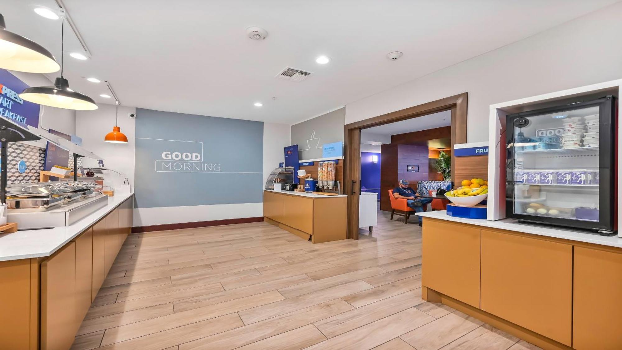 Holiday Inn Express Palestine By Ihg Exterior foto